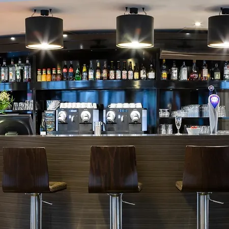 호텔 Escale Oceania La Baule 포르니세