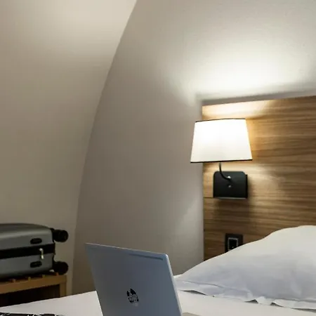 大洋洲艾斯卡勒波尔尼切保勒酒店